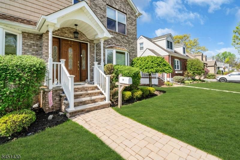 22 Macarthur Ave, Cranford Twp., NJ 07016