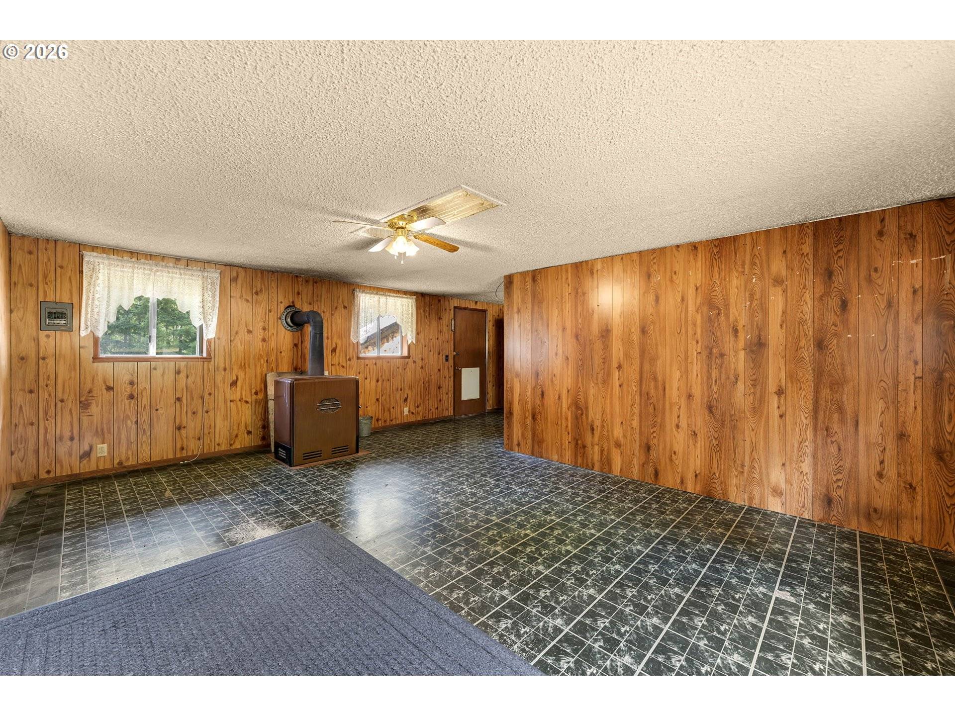 211 YOUNG RD, Cook, WA 98605
