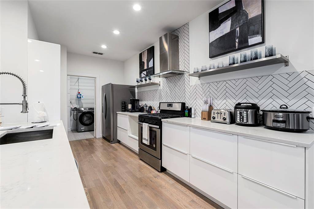 1002 Mobile Street #1, Dallas, TX 75208