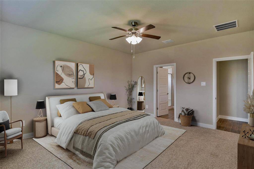 676 Capstone Circle, Granbury, TX 76048