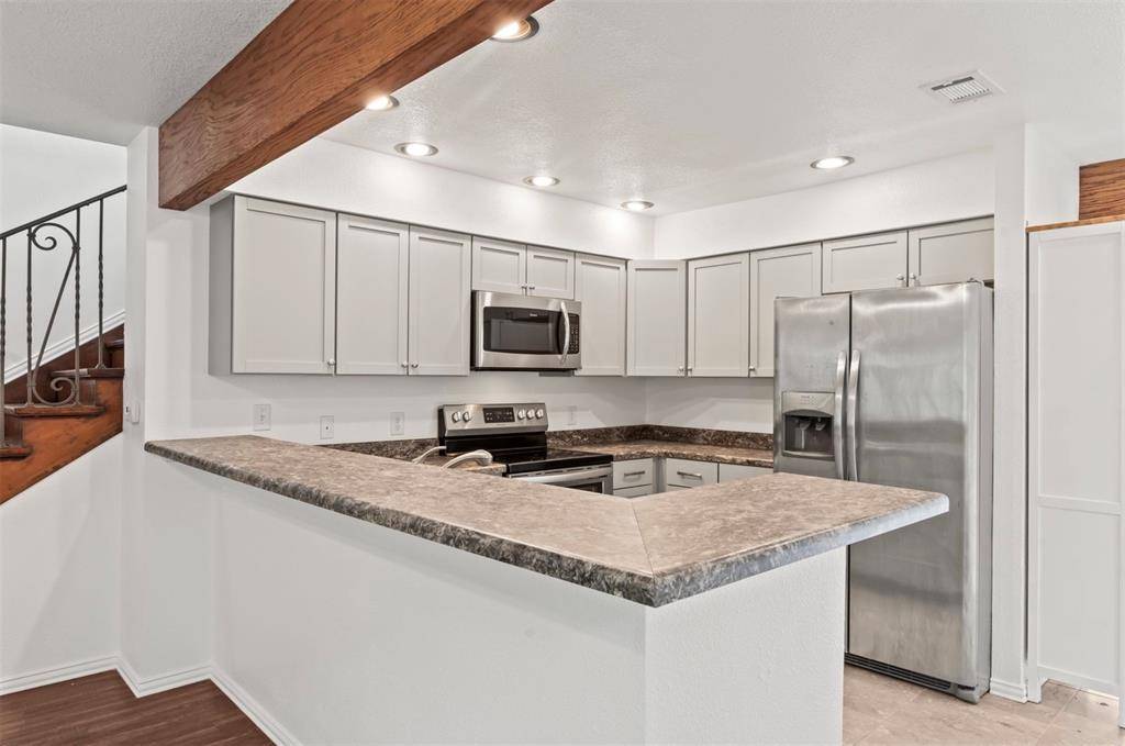 921 Bradleys Bend, Tool, TX 75143