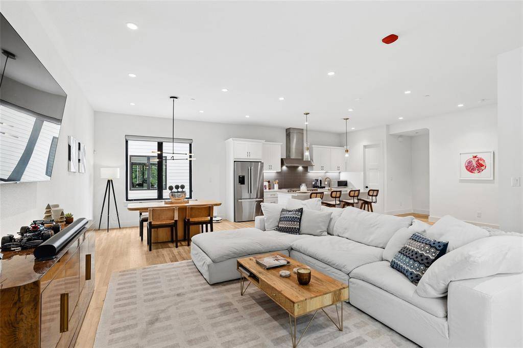 2633 Reagan #105, Dallas, TX 75219