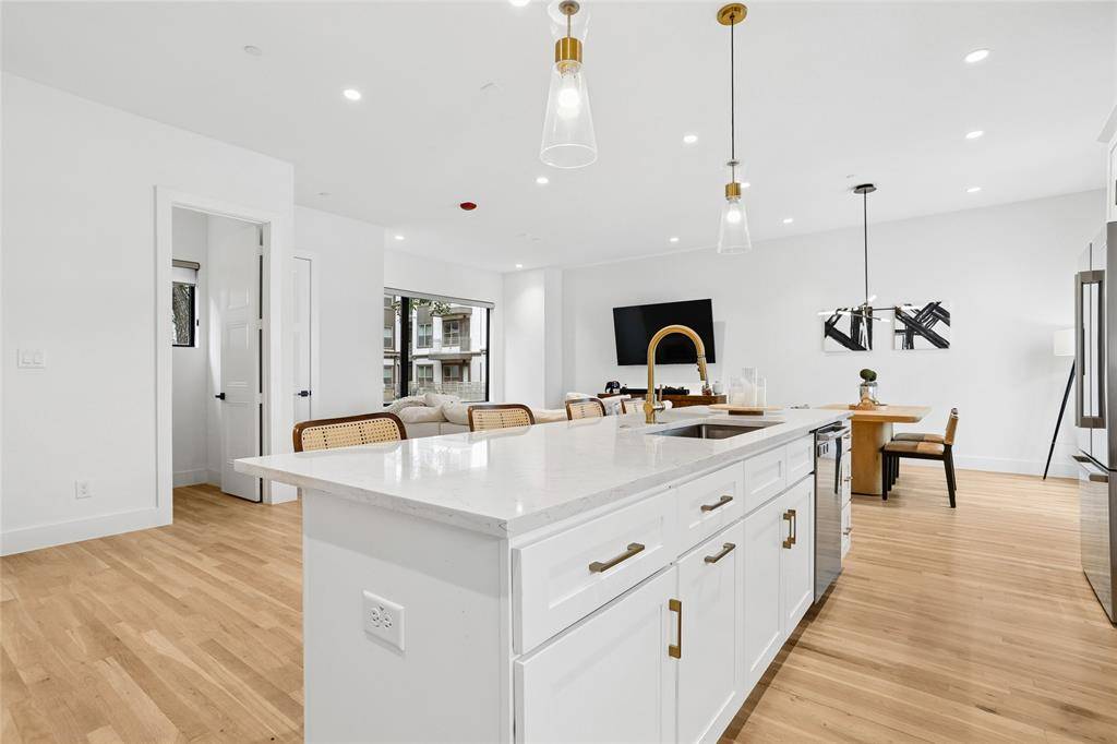 2633 Reagan #105, Dallas, TX 75219