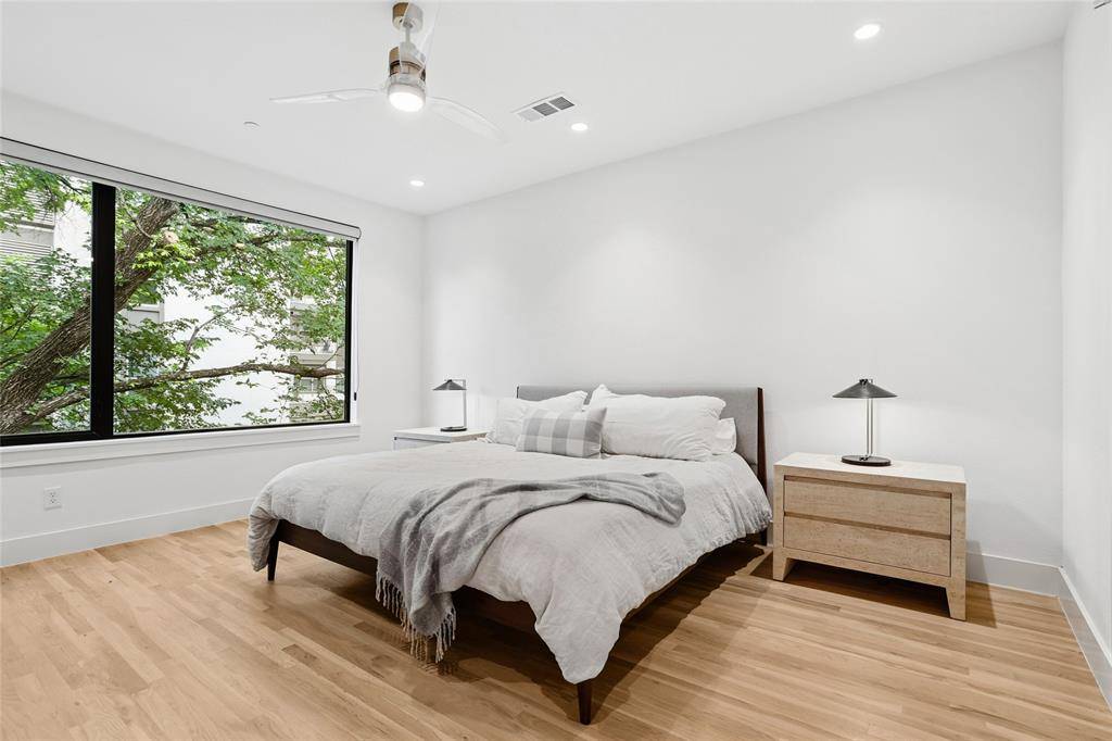 2633 Reagan #105, Dallas, TX 75219