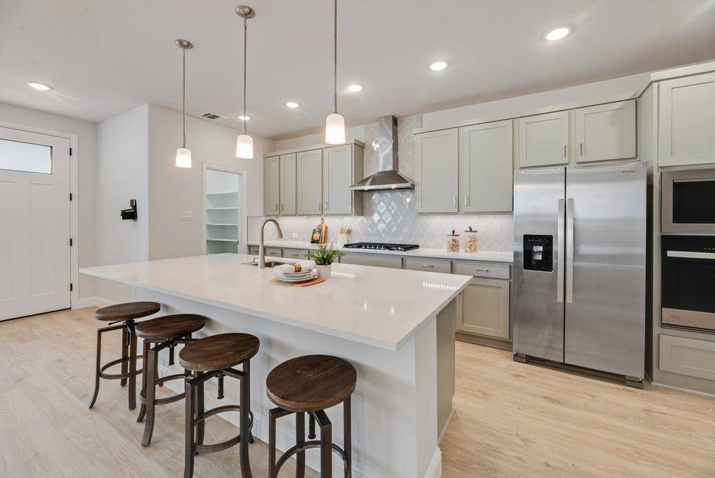 1902 Waterwalk Drive, Rowlett, TX 75088