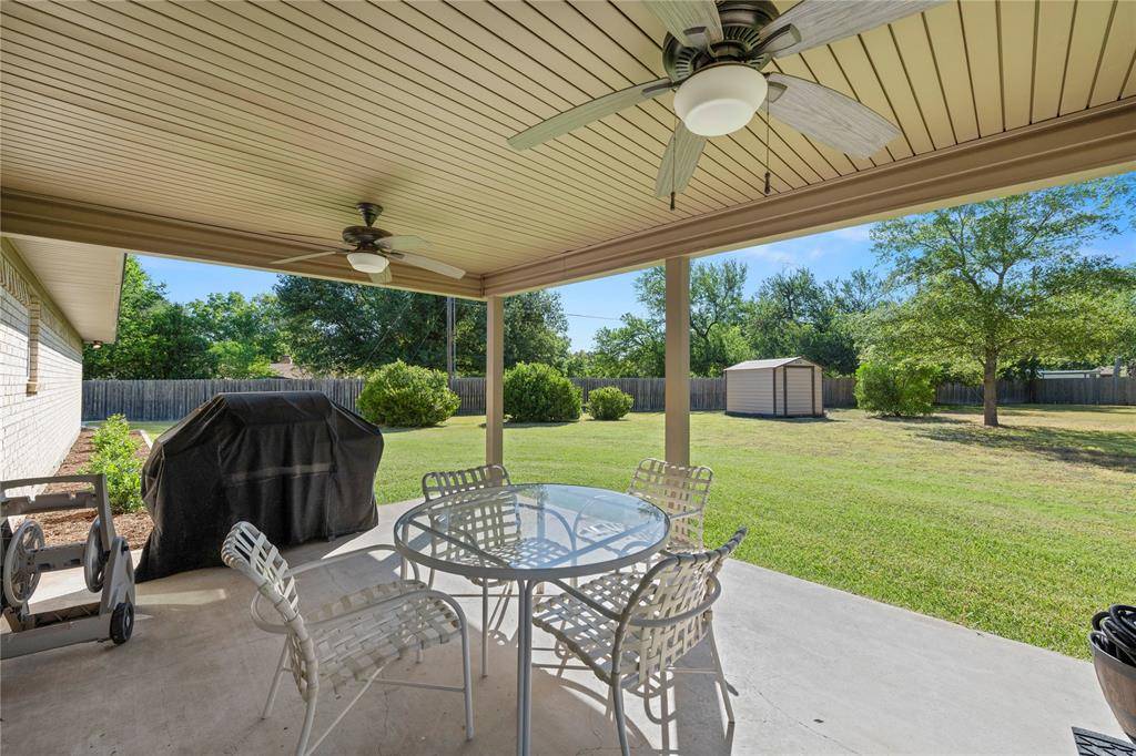 501 Brint Lane, Robinson, TX 76706