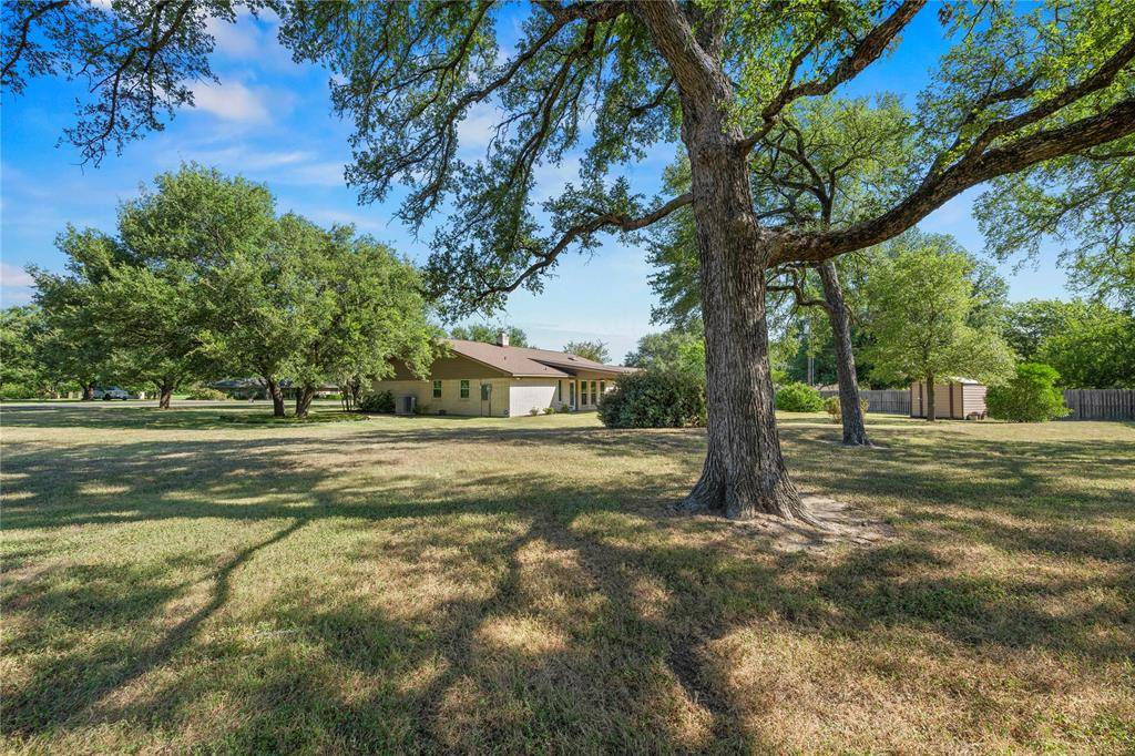 501 Brint Lane, Robinson, TX 76706