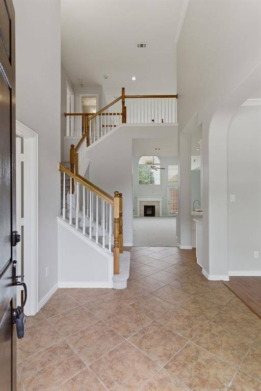 1117 Apache Lake Drive, Carrollton, TX 75010