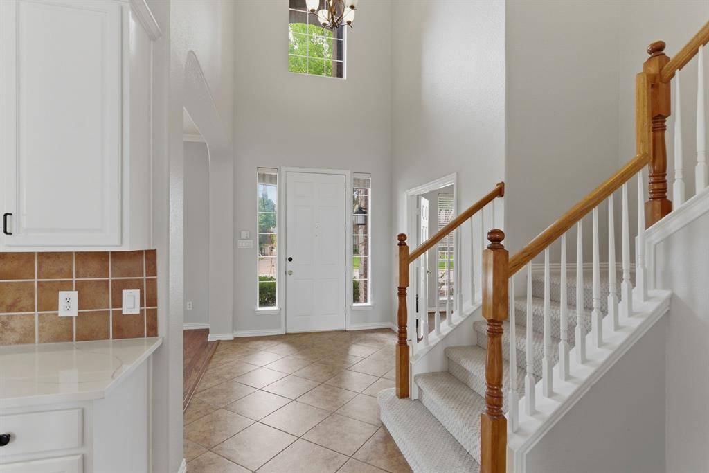 1117 Apache Lake Drive, Carrollton, TX 75010