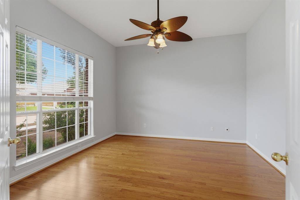 1117 Apache Lake Drive, Carrollton, TX 75010