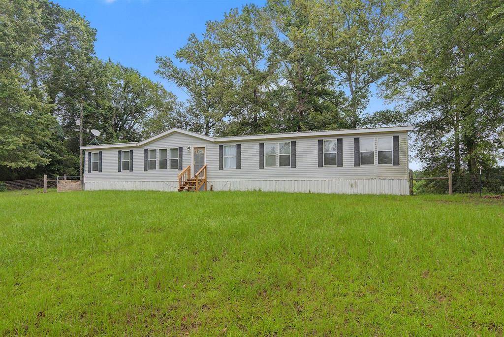 485 Fisherman Wharf Road, Converse, LA 71419