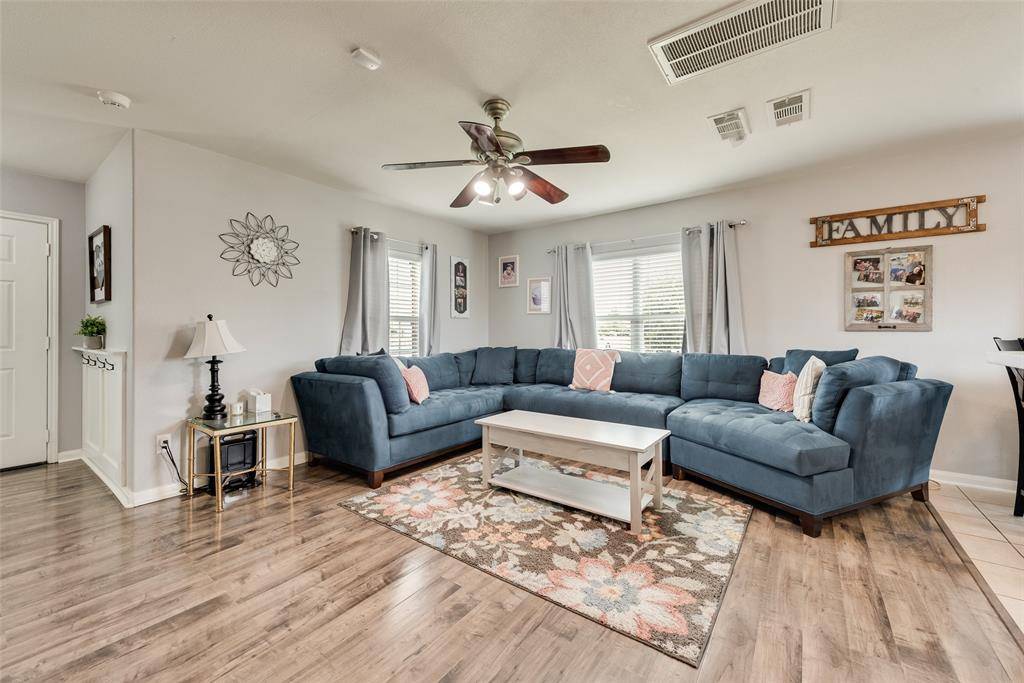 149 Cattlemans Creek Road, Newark, TX 76071