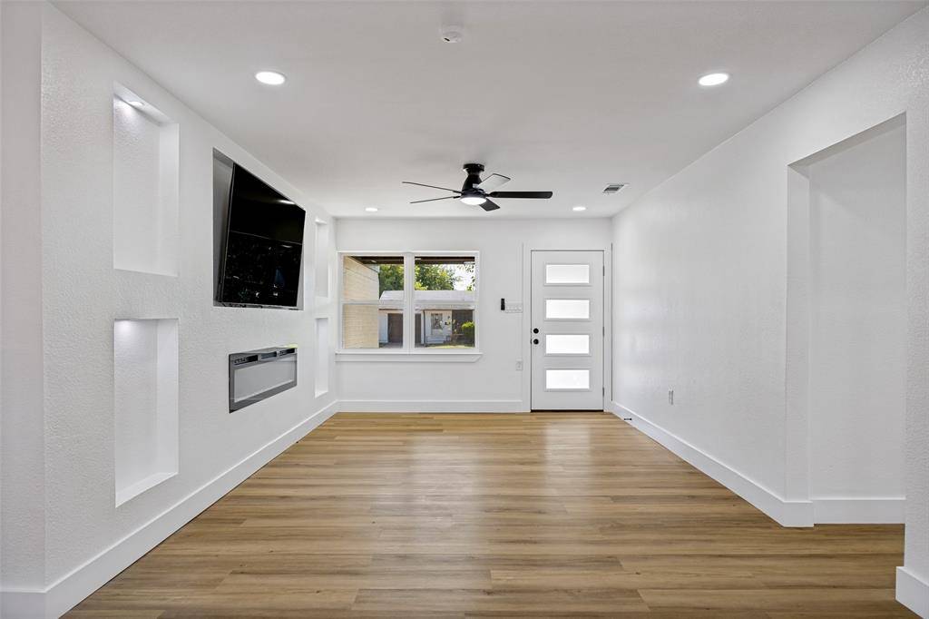 609 Warren Drive, Garland, TX 75042