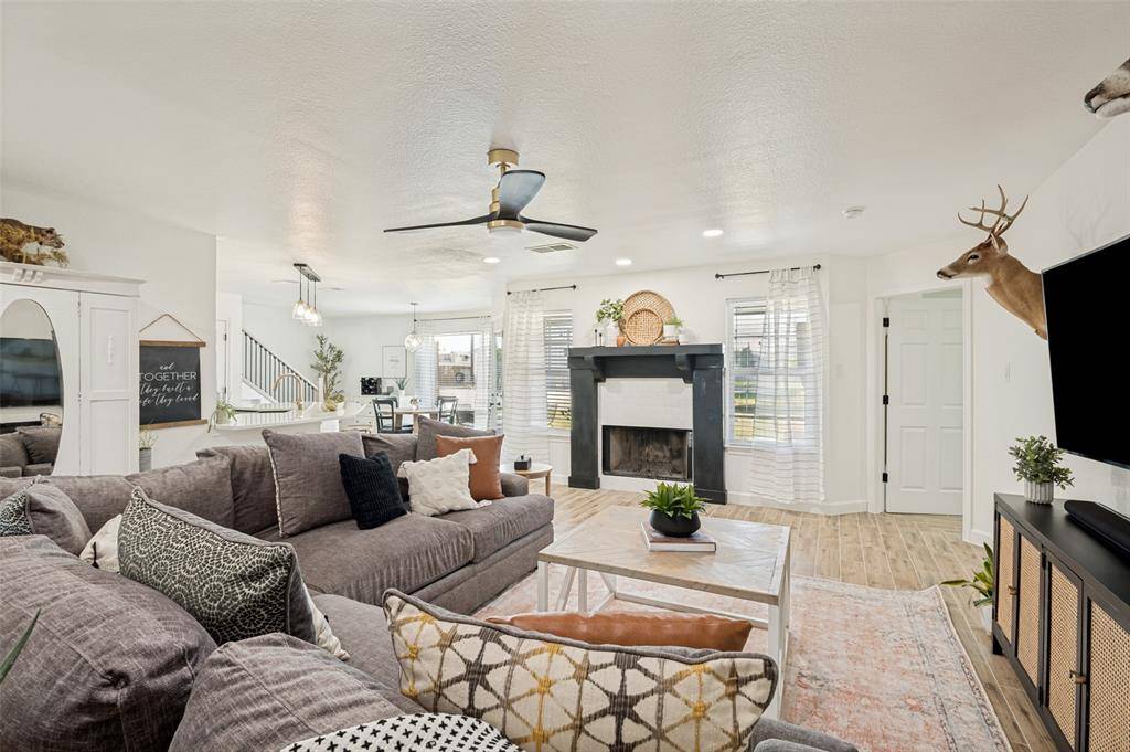 5610 Niagara Court, Midlothian, TX 76065