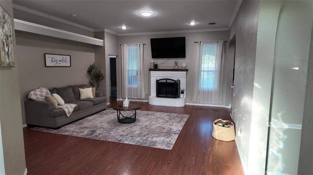 354 Geren Drive, Lavon, TX 75166