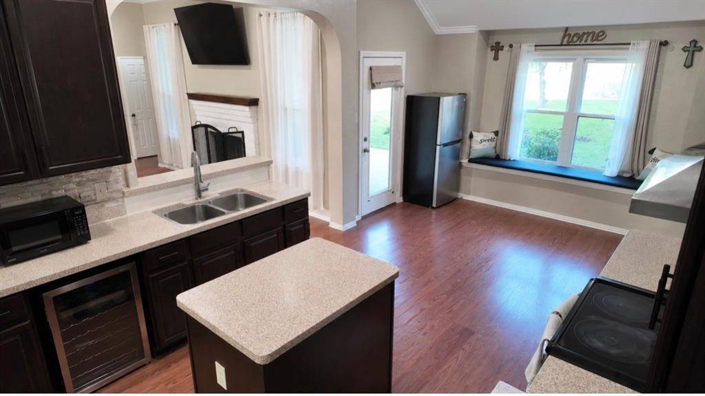 354 Geren Drive, Lavon, TX 75166