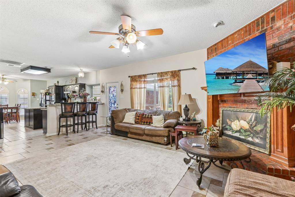331 Linhurst Drive, Murphy, TX 75094