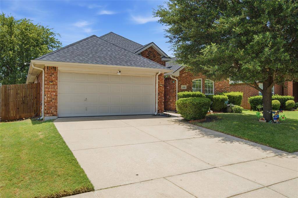 1516 Baslow Lane, Burleson, TX 76028