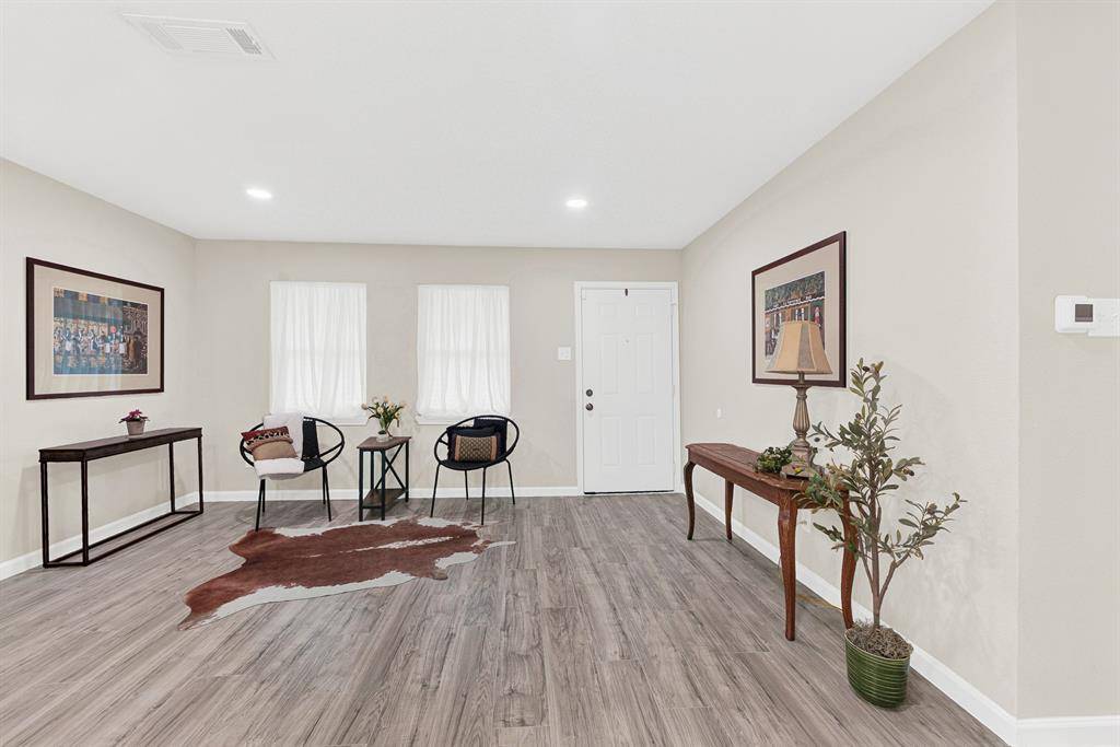 745 Pinehurst Drive, Richardson, TX 75080