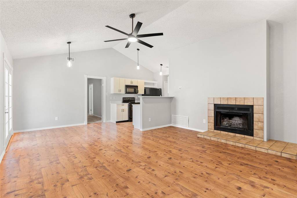 217 Teakwood Lane, Lewisville, TX 75067