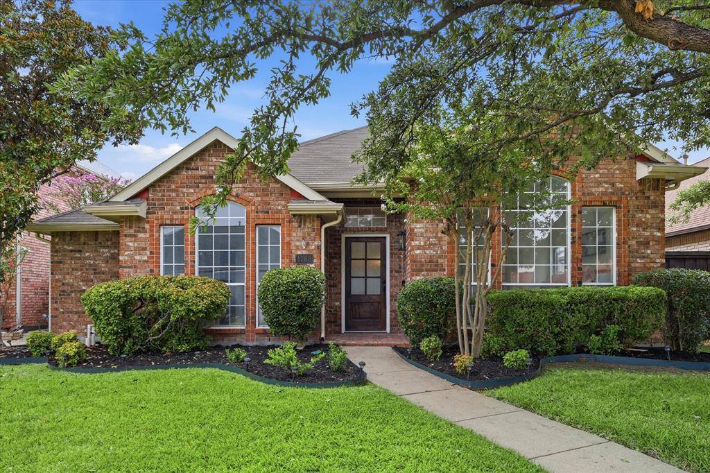 1760 Blackstone Drive, Carrollton, TX 75007