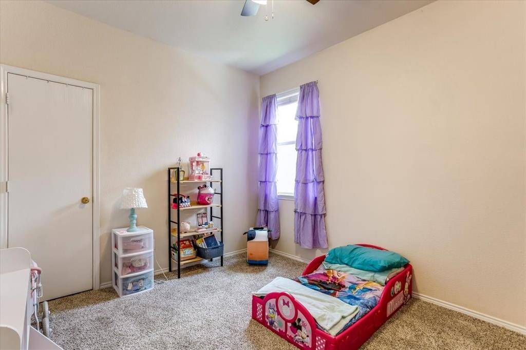 1025 McKavett Drive, Fort Worth, TX 76140