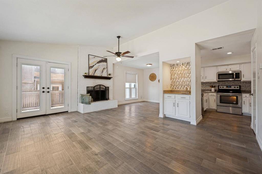 2751 Stonecreek Court, Carrollton, TX 75006