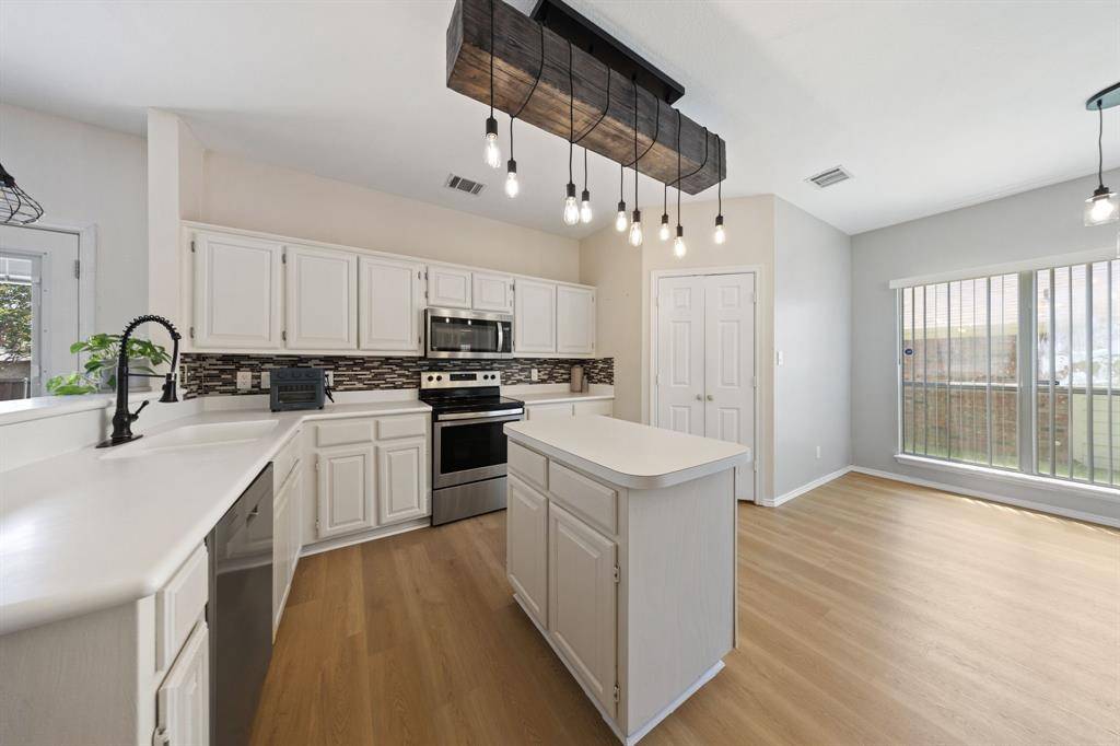 4216 Mulberry Drive, Carrollton, TX 75010