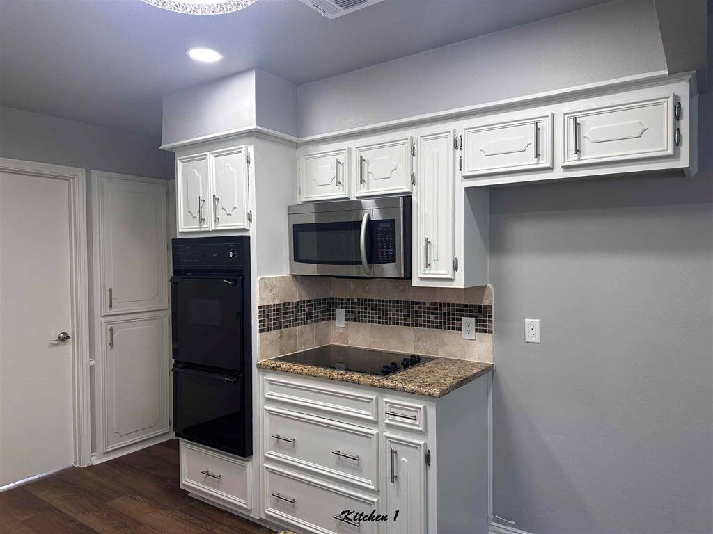 2409 Oakwood Drive, Carrollton, TX 75006