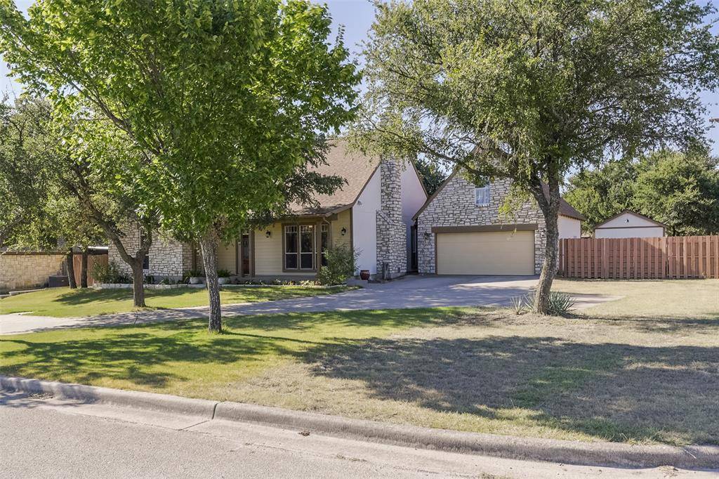 102 Tiffany Trail, Weatherford, TX 76086