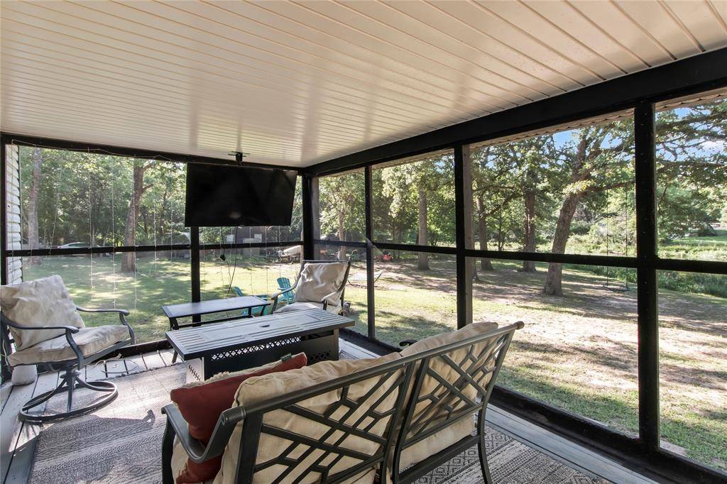 335 Running Brook Road, Mabank, TX 75156