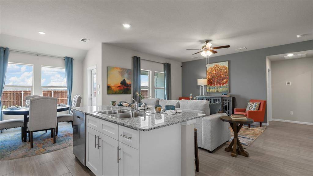 4240 SUNNY BRANCH Lane, Fort Worth, TX 76036