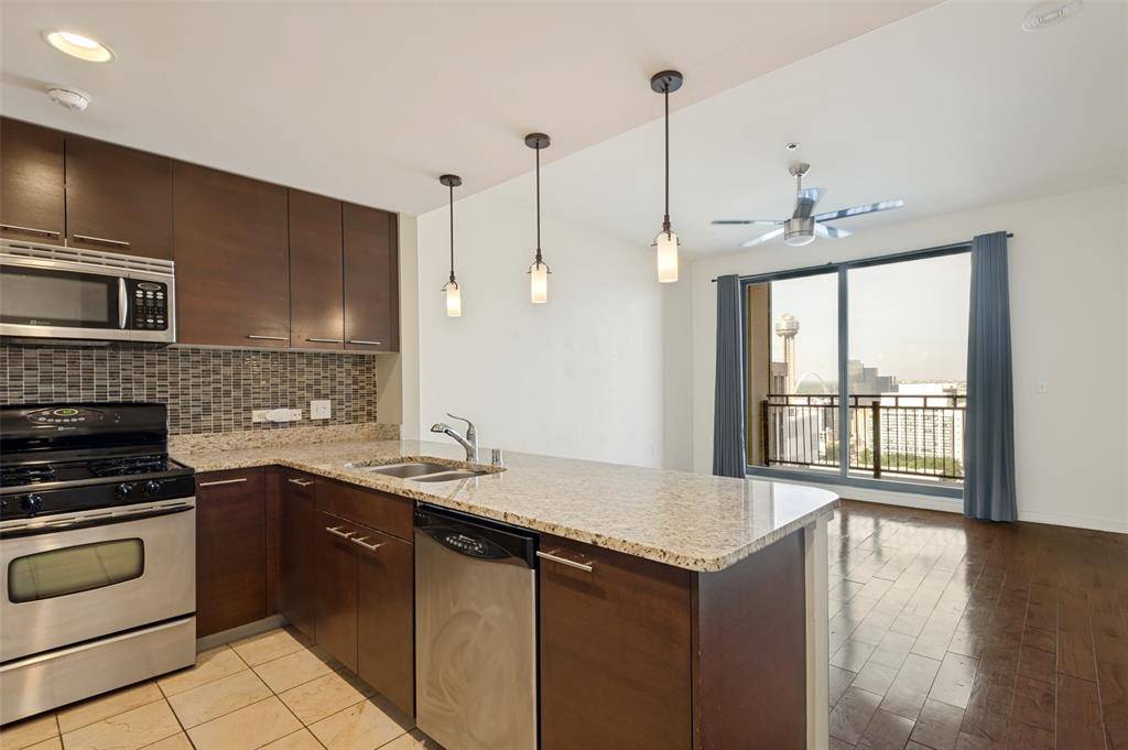1200 Main Street #1703, Dallas, TX 75202