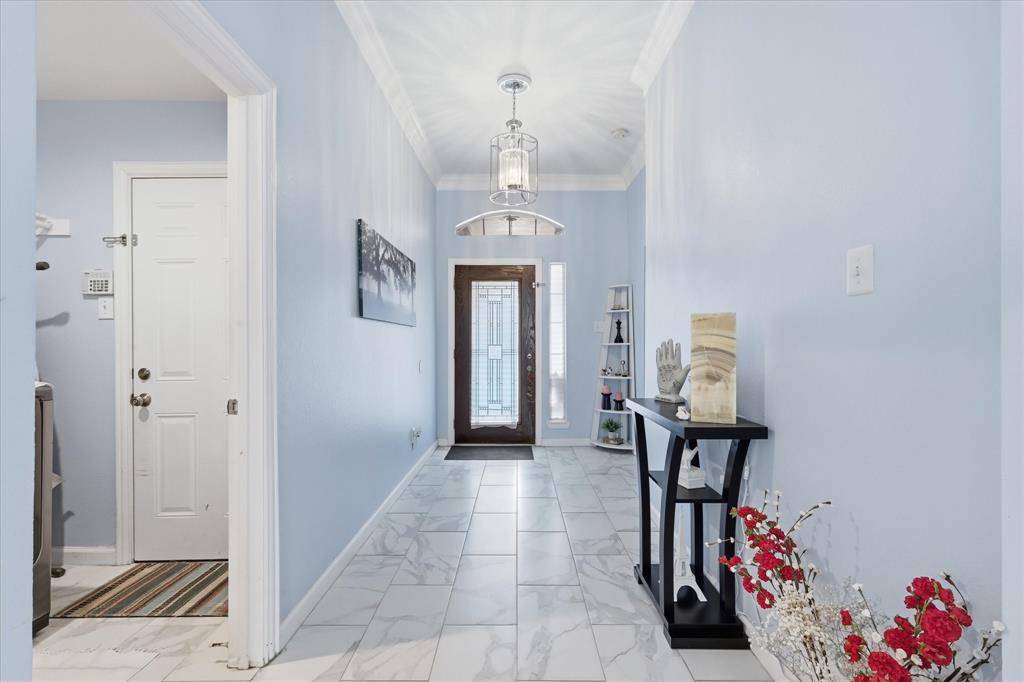9427 Ponderosa Trail, Irving, TX 75063