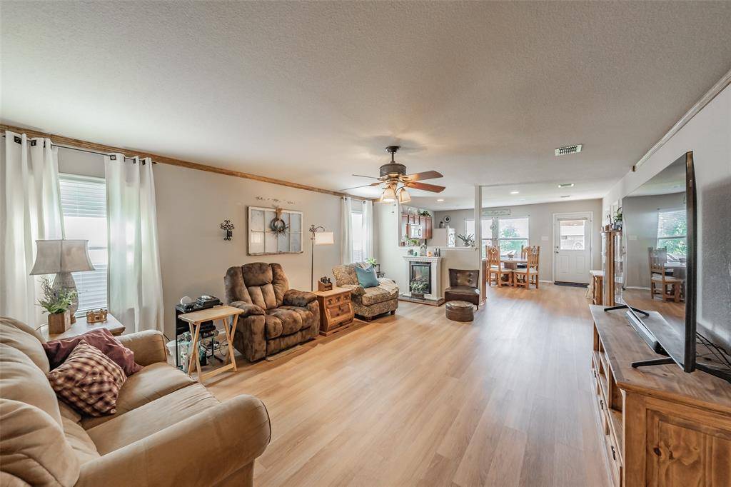 2300 Horseback Trail, Fort Worth, TX 76177