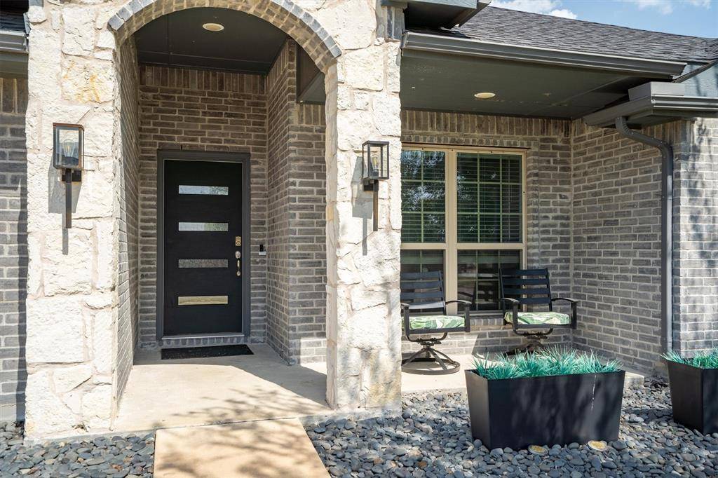 111 Columbia Street, Farmersville, TX 75442