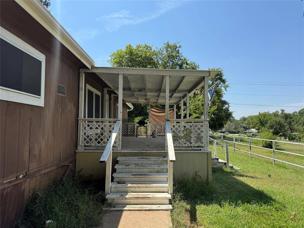 168 County Road 193, Gainesville, TX 76240