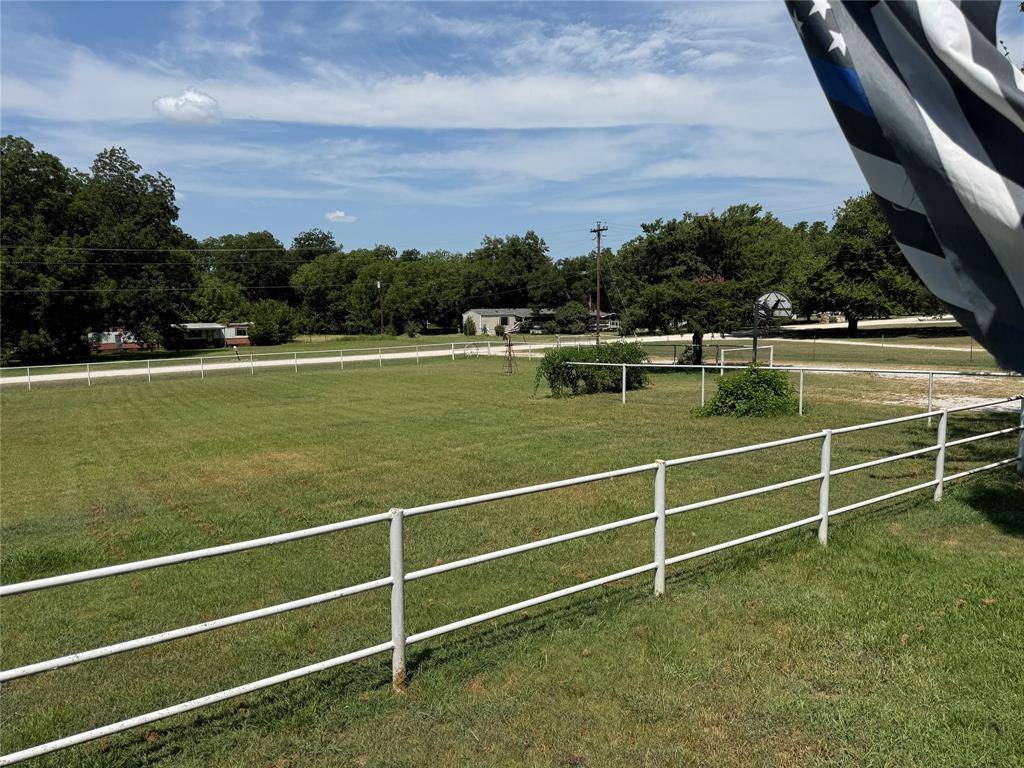 168 County Road 193, Gainesville, TX 76240