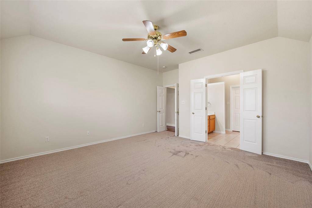 1104 Starling Court, Burleson, TX 76028