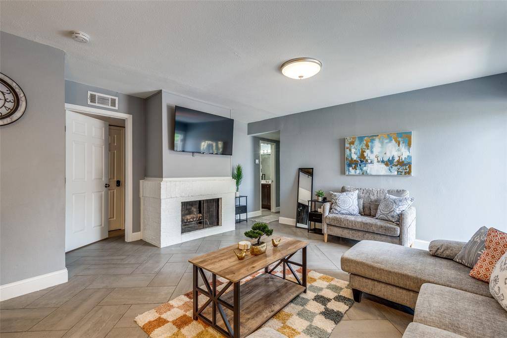 13641 Weald Green Street, Dallas, TX 75240