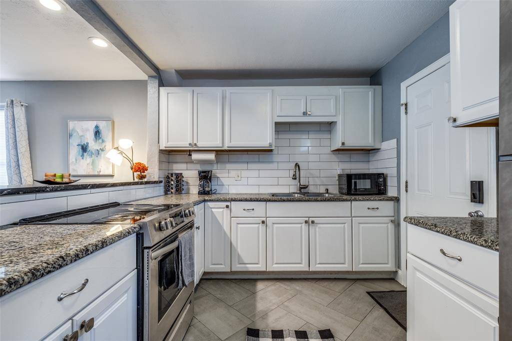 13641 Weald Green Street, Dallas, TX 75240