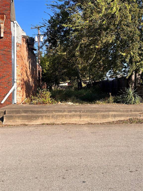 217 S Main, Kemp, TX 75143