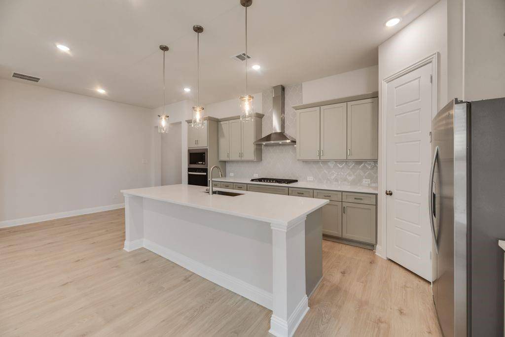 2300 La Jolla Drive, Rowlett, TX 75088