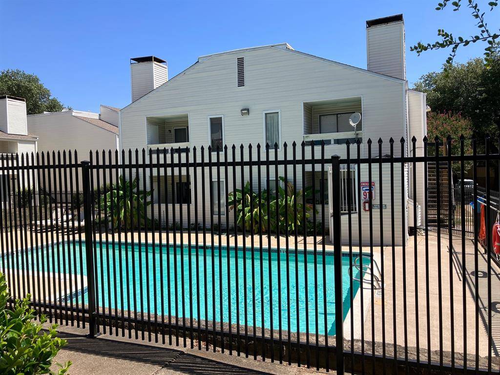 7431 Holly Hill Drive #115, Dallas, TX 75231