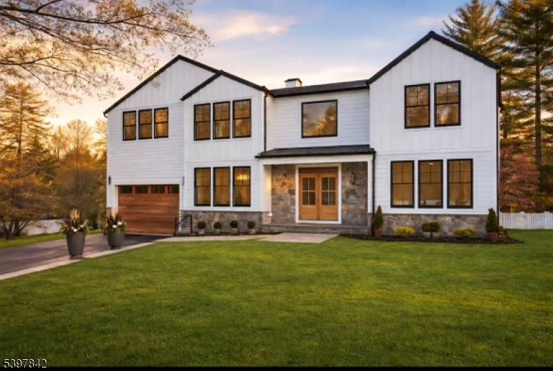 32 Felch Rd, Florham Park Boro, NJ 07932