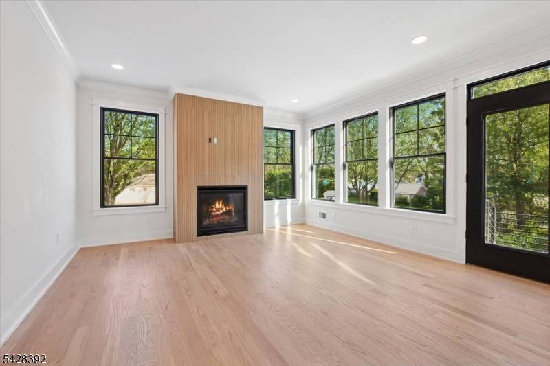 32 Felch Rd, Florham Park Boro, NJ 07932