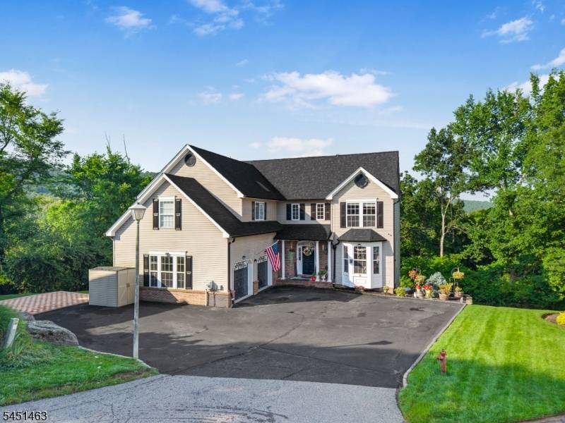 76 Canada Goose Dr, Allamuchy Twp., NJ 07840