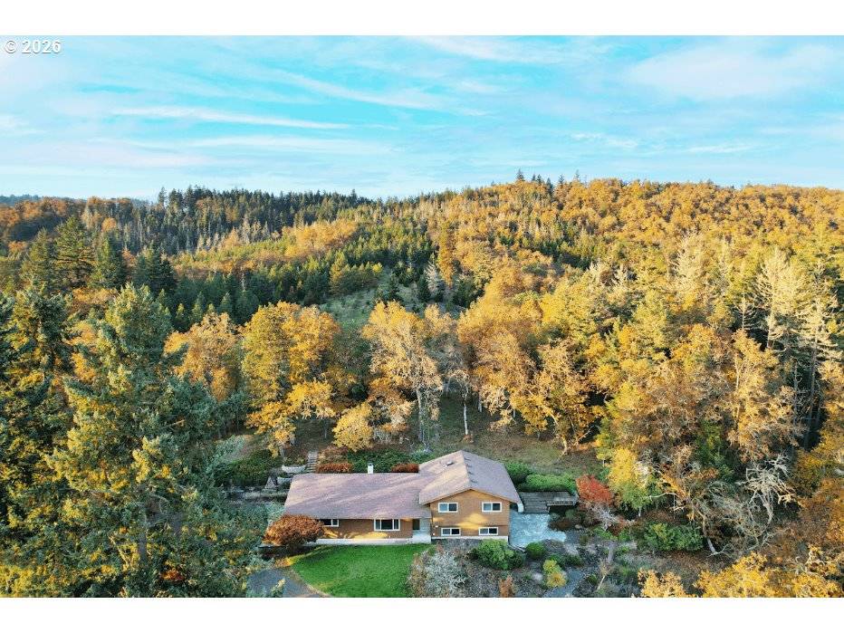 801 COLONIAL RD, Roseburg, OR 97471