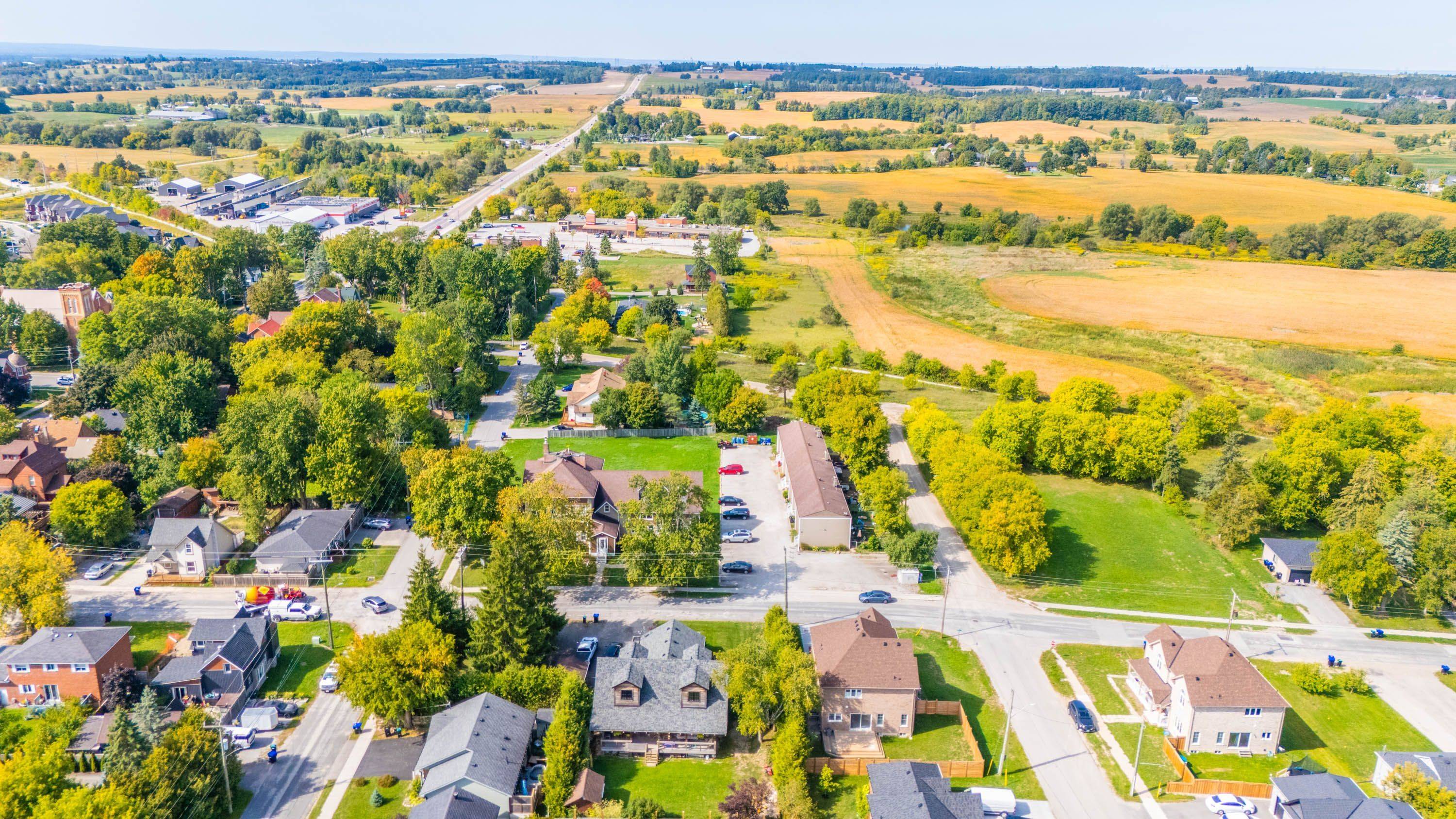3B George ST, Innisfil, ON L0L 1L0