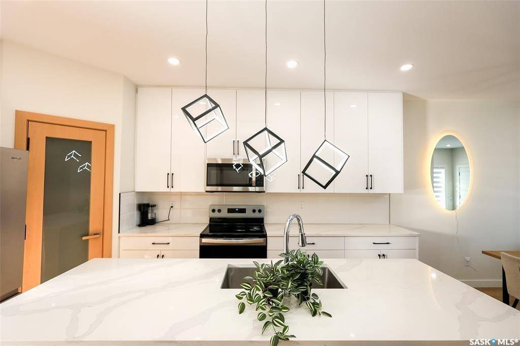 1535 Richardson ROAD, Saskatoon, SK S7M 0W9